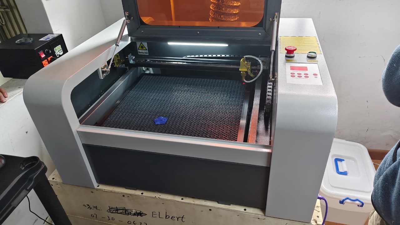 Maquina Laser 40x40 M2 50w